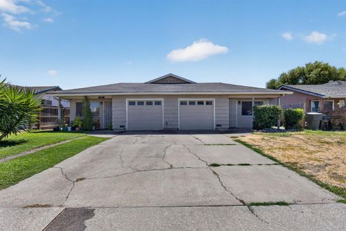 3610 Elkhorn Blvd, North Highlands, CA, 95660-3739 | Card Image