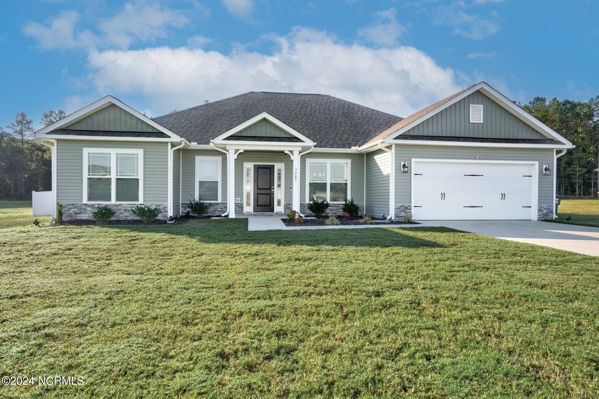Green Hawthorne Ct, Battleboro, NC 27809