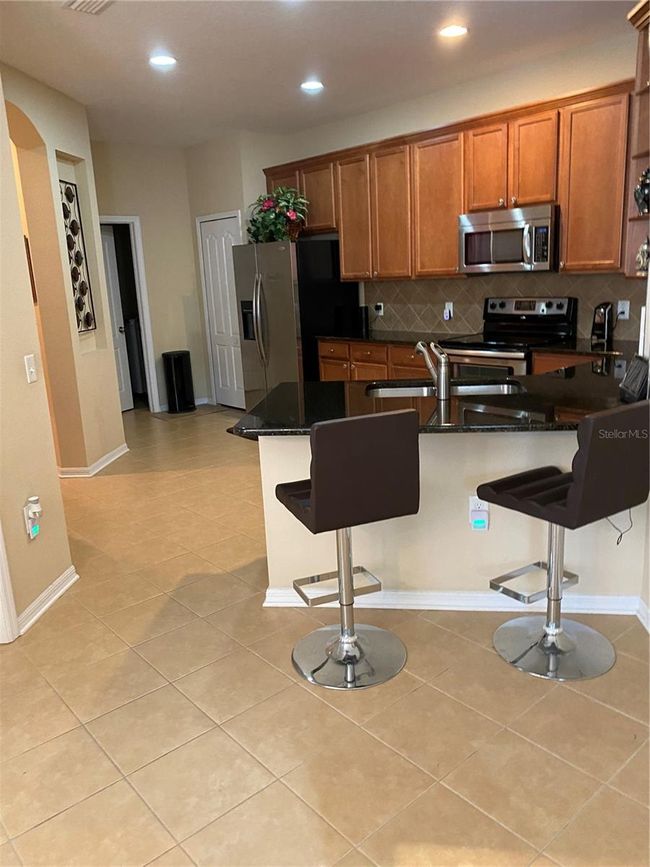 11439 Cambray Creek Loop, House other with 3 bedrooms, 2 bathrooms and null parking in RIVERVIEW FL | Image 8