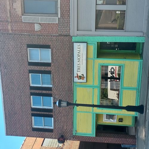 114 S Race St, Urbana, IL, 61801-3257 | Card Image