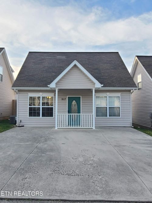917 Hazelbrook Way, Knoxville, TN, 37912 | Card Image