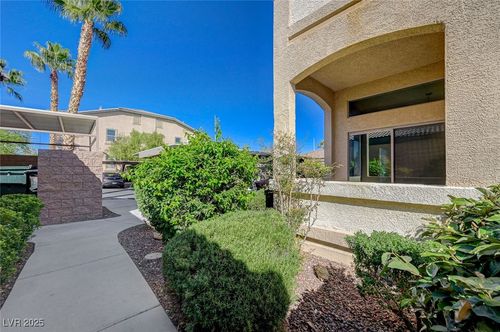1034-8985 S Durango Dr, Las Vegas, NV, 89113-6117 | Card Image