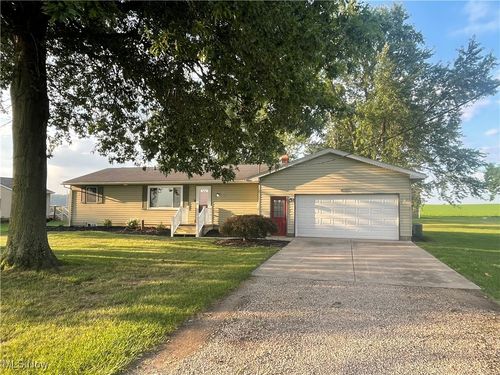 10315 Fulton Rd, Marshallville, OH, 44645-9761 | Card Image