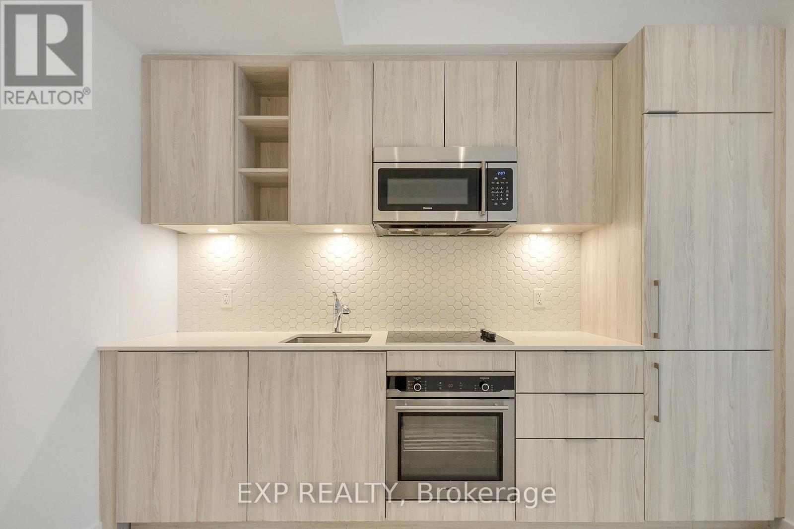 Residential in Toronto (Niagara) 4