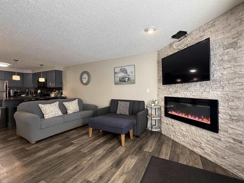 406-1093 Canyon Rd, WISCONSIN DELLS, WI, 53965-8473 | Card Image