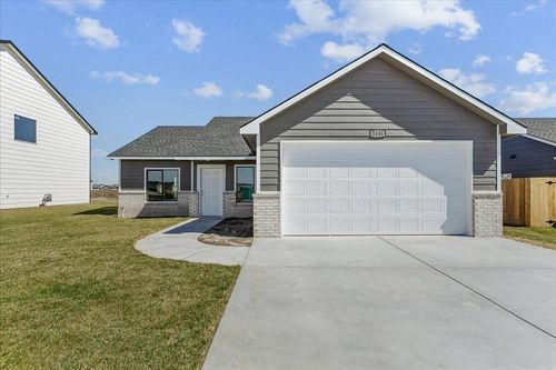 5186 N Toben Dr, Bel Aire, KS, 67226 | Card Image