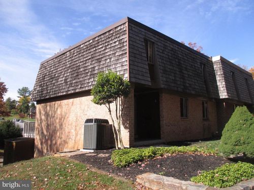 19601 Sparr Spring Rd, MONTGOMERY VILLAGE, MD, 20886-1052 | Card Image