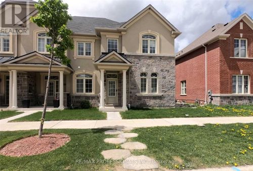 258 Inspire Blvd, Brampton, ON, L6R3Z3 | Card Image