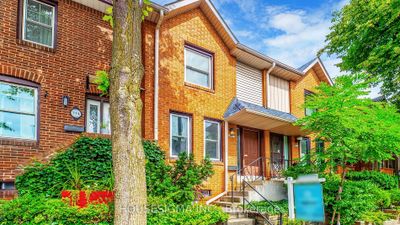 342 Melita Ave, Home with 3 bedrooms, 3 bathrooms and 1 parking in Toronto ON | Image 1