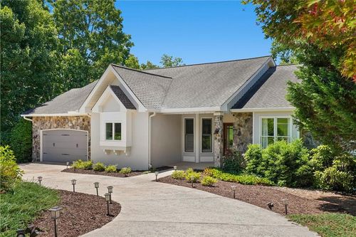 501 Granny Smith Cir, Clarkesville, GA, 30523-1373 | Card Image