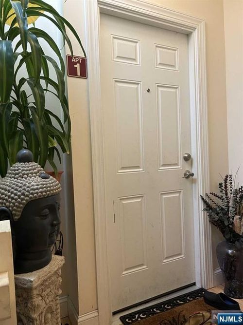 322 Elm Ave, Bogota, NJ, 07603-1293 | Card Image