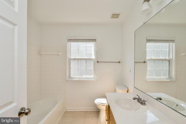 17528 October Glory Loop, House other with 4 bedrooms, 5 bathrooms and null parking in DUMFRIES VA | Image 40