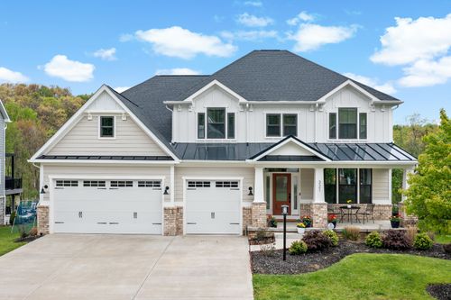 321 Crest Ln, Mars, PA, 16046-2316 | Card Image