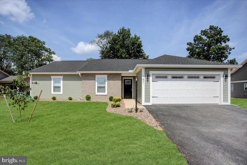1471 Treeline Dr, CHAMBERSBURG, PA, 17202-6603 | Card Image