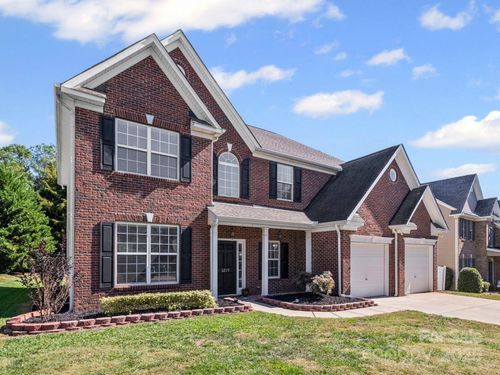 3219 Queensland Ct, Fort Mill, SC, 29707-7788 | Card Image
