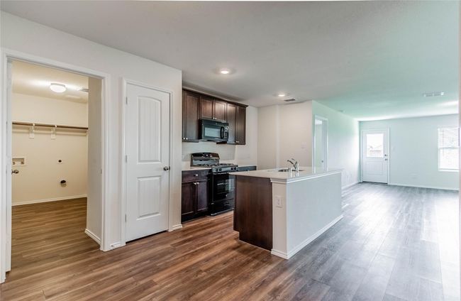 305 Laurenbrooke Dr, House other with 5 bedrooms, 3 bathrooms and null parking in Anna TX | Image 5