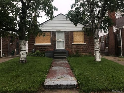 16544 Saint Marys St, Detroit, MI, 48235-3651 | Card Image