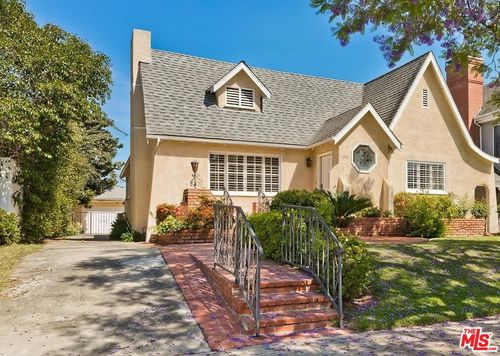 210 N Palm Dr, Beverly Hills, CA, 90210-4918 | Card Image