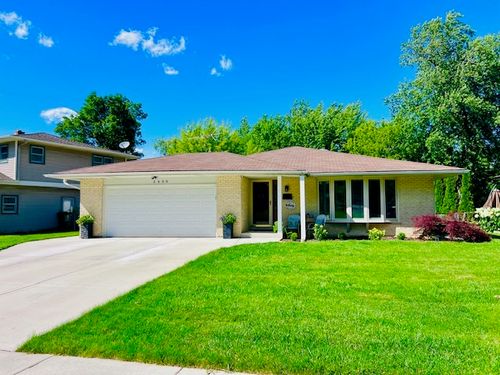 3600 Brookmeade Dr, Rolling Meadows, IL, 60008-3239 | Card Image