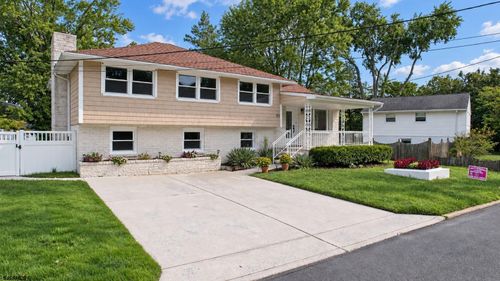 102 Myrtle Ave, Linwood, NJ, 08221-2120 | Card Image