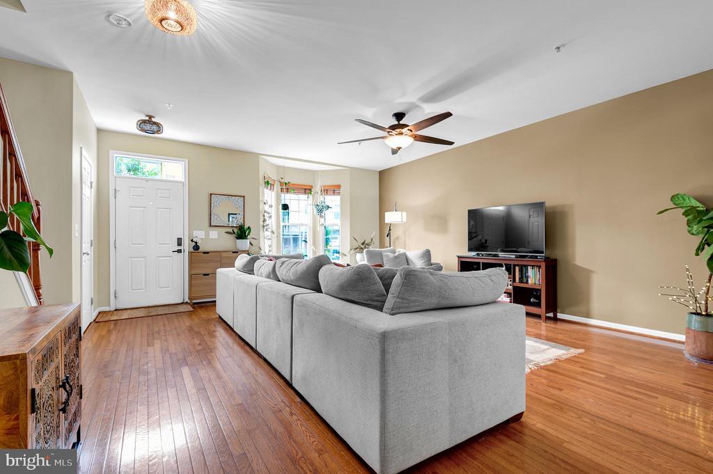 Residential in NORTH BEACH 4