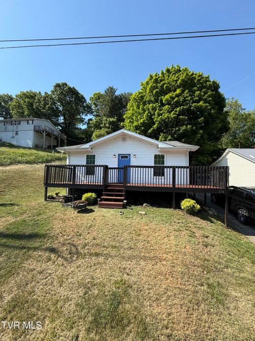 274 Highland St, Gate City, VA, 24251-2765 | Card Image