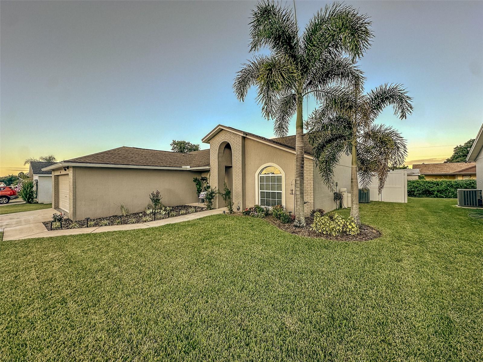 Apple Blossom Dr, Lakeland, FL 33810