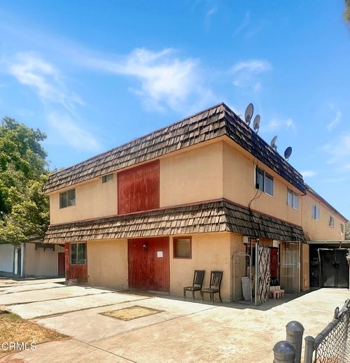 335 Pearson Dr, Porterville, CA, 93257-3377 | Card Image