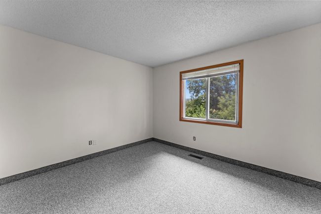 2115 Cliffview Dr, House other with 4 bedrooms, 2 bathrooms and null parking in Eagan MN | Image 10