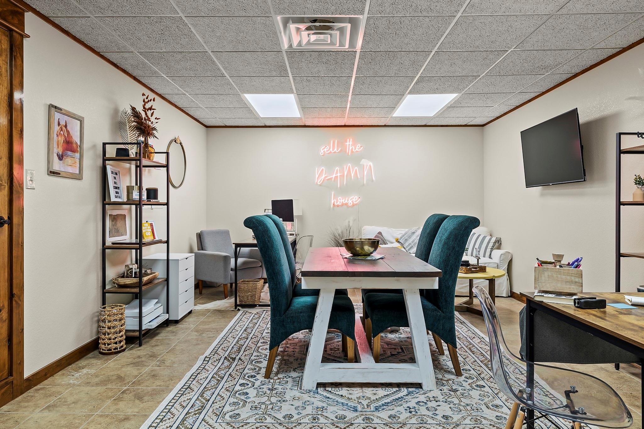 Commercial Lease in Burnet