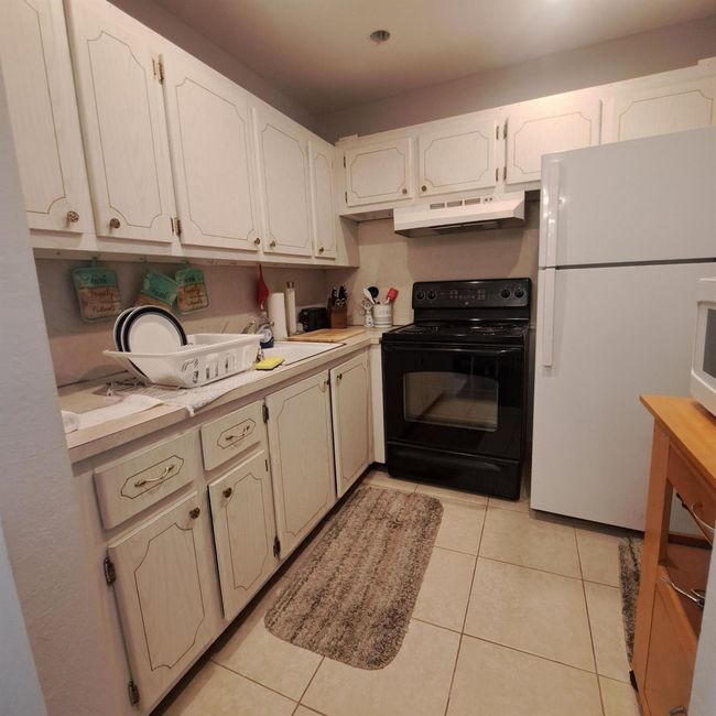 70 Easthampton C, Condo with 1 bedrooms, 1 bathrooms and null parking in West Palm Beach FL | Image 13