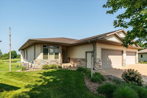 1251 Bentgrass Court, Onalaska, WI, 54650 | Card Image