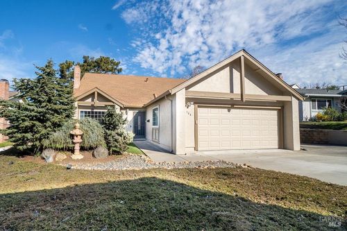 164 Carlisle Way, Benicia, CA, 94510 | Card Image