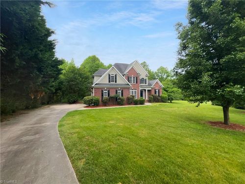 8402 Cripplegate Trce, Browns Summit, NC, 27214-9089 | Card Image