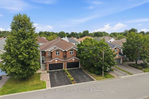 125 Castle Glen Cres, Kanata, ON, K2L4G9 | Card Image