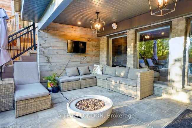 1095 Riverbend Rd, House other with 4 bedrooms, 0 bathrooms and 2 parking in London ON | Image 45