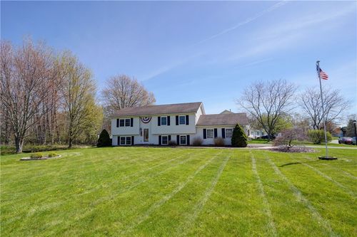 601 Gilmore Rd, Brockport, NY, 14420-9375 | Card Image