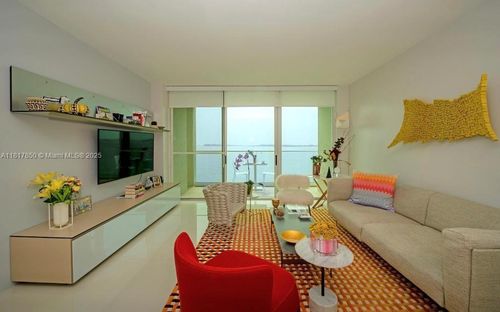 apt-704-800 Claughton Island Dr, Miami, FL, 33131-2656 | Card Image