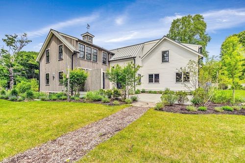 16 Hatch Farm Ln, Concord, MA, 01742 | Card Image