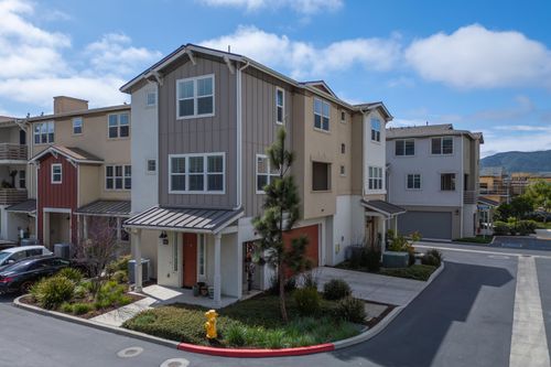 246 Robles Way, Buellton, CA, 93427-1200 | Card Image