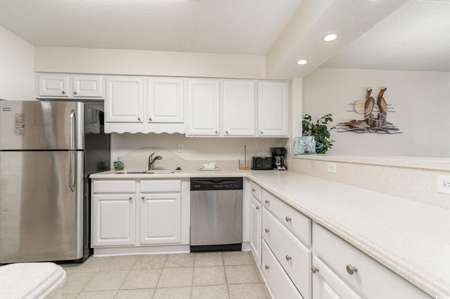 1102 - 2511 S Ocean Blvd, Condo with 2 bedrooms, 2 bathrooms and null parking in Myrtle Beach SC | Image 11