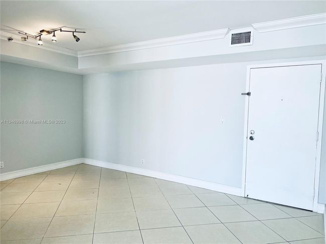 APT-1910 - 290 174 Th St, Condo with 2 bedrooms, 2 bathrooms and null parking in Sunny Isles Beach FL | Image 8