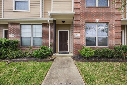 2105-1000 Spring Loop, College Station, TX, 77840-2269 | Card Image