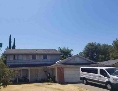 6028 Hollyhurst Way, Sacramento, CA, 95823-5252 | Card Image