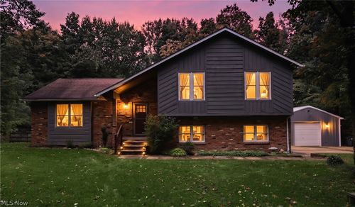 12945 Chamberlain Rd, Aurora, OH, 44202-9745 | Card Image