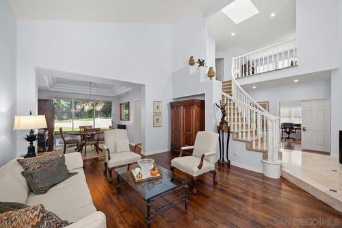 4582 Mercurio St, San Diego, CA, 92130-2731 | Card Image