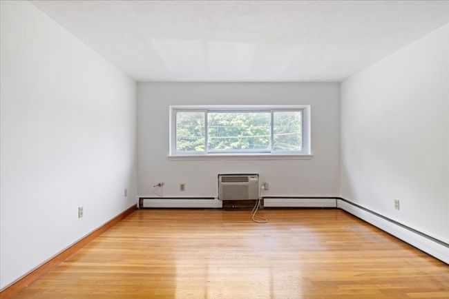 APT-7 - 2 Lagrange St, Condo with 2 bedrooms, 1 bathrooms and 1 parking in Boston MA | Image 4