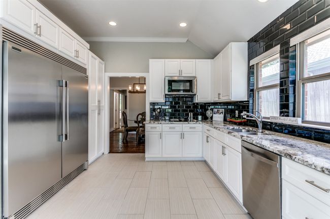 4320 Country Ln, House other with 3 bedrooms, 2 bathrooms and null parking in Grapevine TX | Image 14
