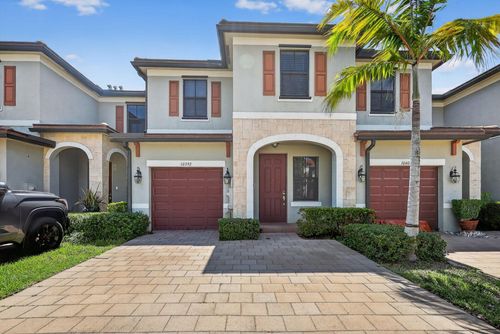 10392 W 33rd Way, Hialeah, FL, 33018-2094 | Card Image