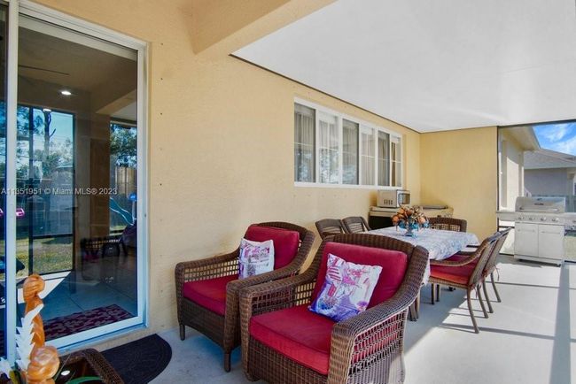 5806 Nw Breezy Brook Ct, House other with 3 bedrooms, 2 bathrooms and null parking in Port St. Lucie FL | Image 30